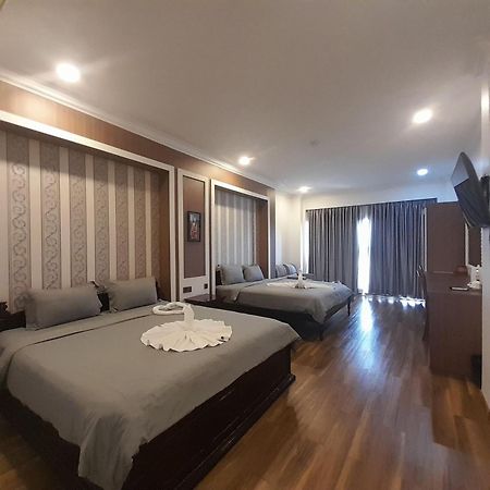 4 Rivers Hotel Phnom Penh Exterior foto