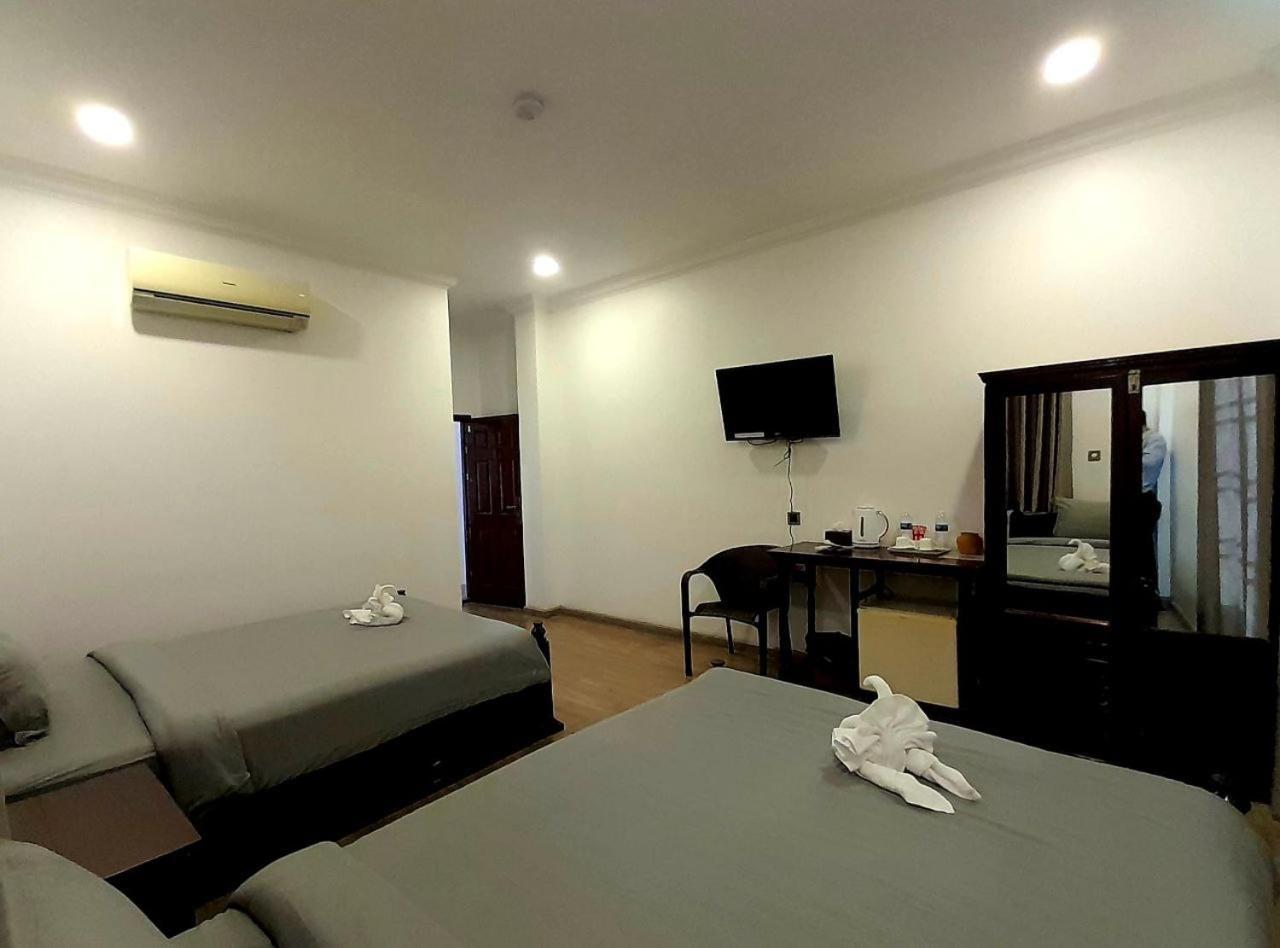 4 Rivers Hotel Phnom Penh Exterior foto